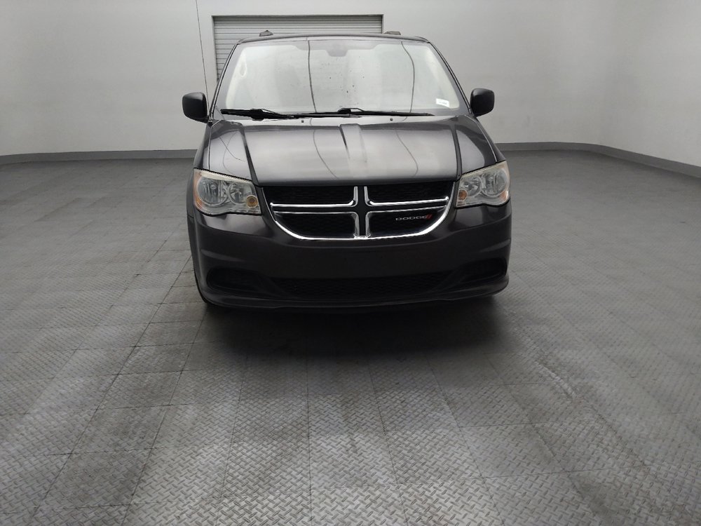Used 2019 Dodge Grand Caravan SE w/ UConnect Hands-Free Group FWD image 14