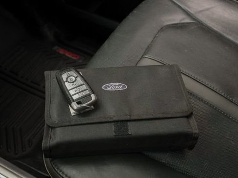 Used 2017 Ford F250 Platinum w/ Platinum Ultimate Package image 55