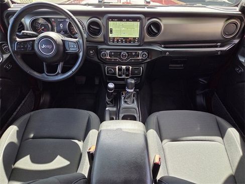 Used 2021 Jeep Gladiator Willys image 18