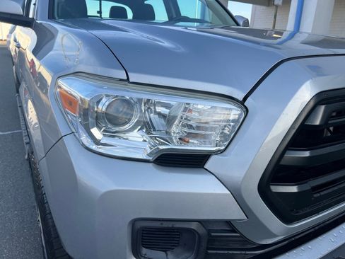 Used 2017 Toyota Tacoma SR image 27