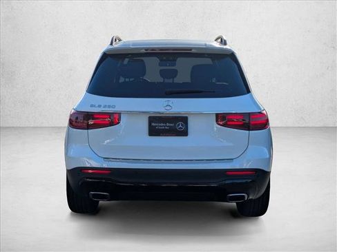 New 2026 Mercedes-Benz GLB 250 image 7