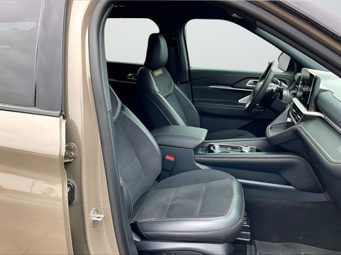 Used 2026 Ford Explorer Tremor w/ Tremor Ultimate Package AWD/4WD image 24