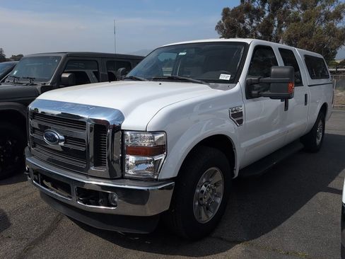 Used 2009 Ford F250 Lariat image 1