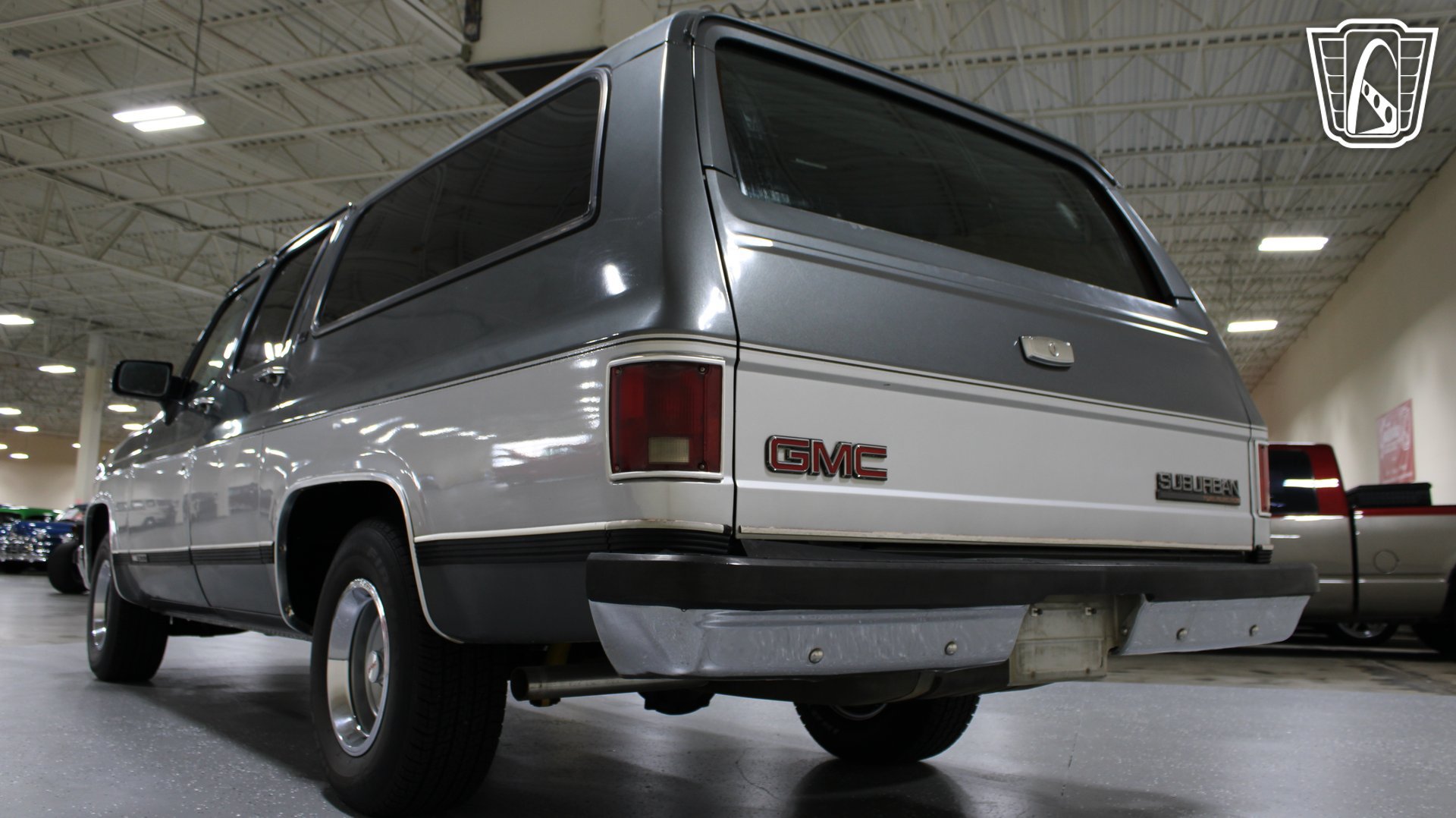 Used 1990 GMC Suburban 2WD image 28