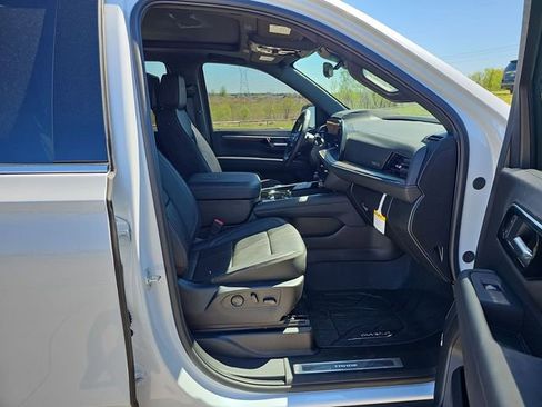 New 2026 Chevrolet Tahoe High Country AWD/4WD image 28