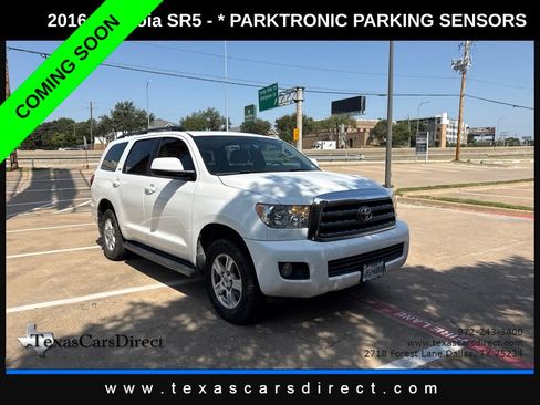 Used 2016 Toyota Sequoia SR5 w/ Premium Package RWD image 3