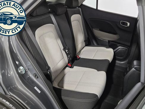 Used 2026 Hyundai Venue SEL FWD image 32