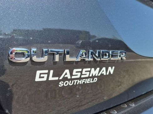 New 2025 Mitsubishi Outlander SE AWD/4WD image 10