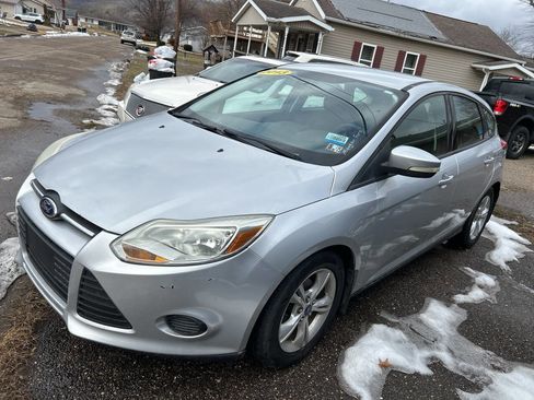 Used 2013 Ford Focus SE image 1