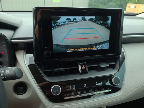 Used 2024 Toyota Corolla Cross LE FWD image 21