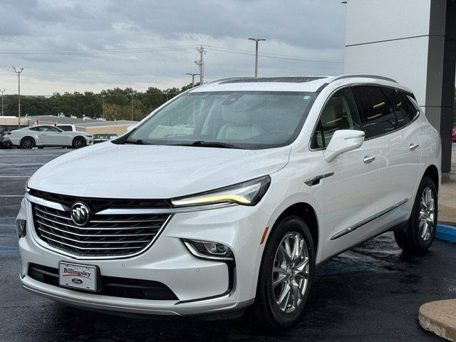 Used 2023 Buick Enclave Essence w/ Experience Buick Package AWD/4WD image 5