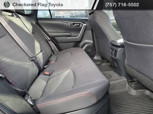 Used 2021 Toyota RAV4 SE image 49
