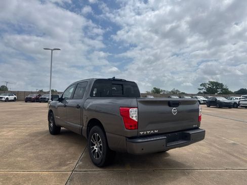 Certified 2022 Nissan Titan SV RWD image 16