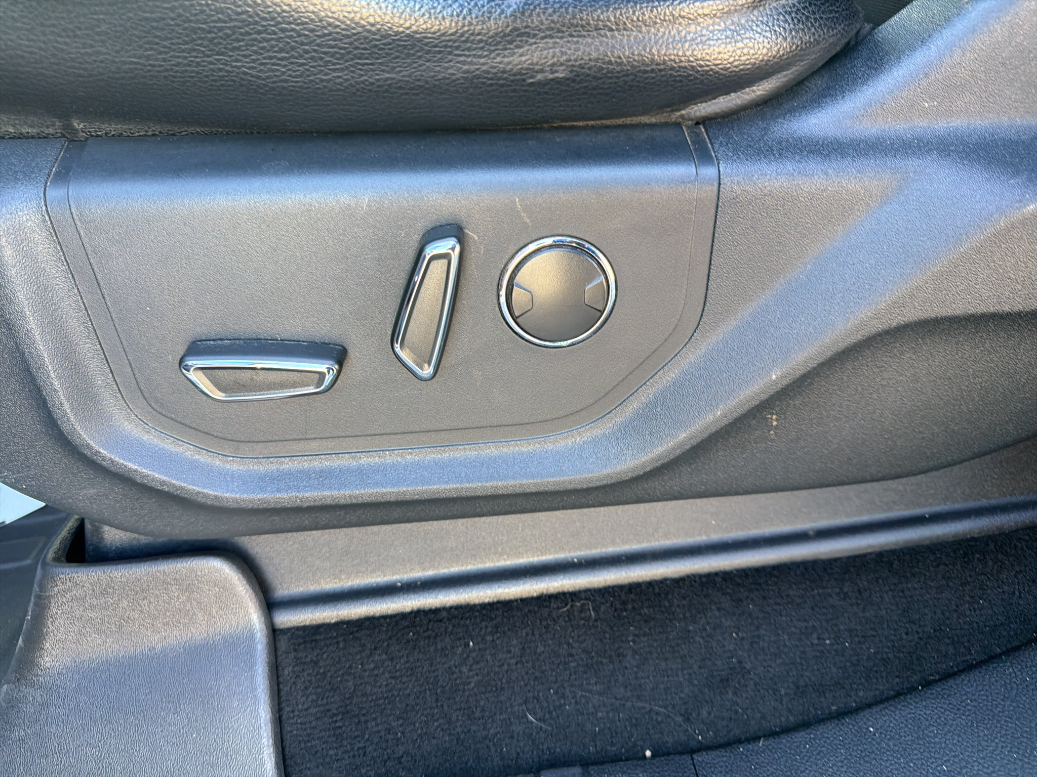 Used 2015 Ford F150 Lariat AWD/4WD image 11