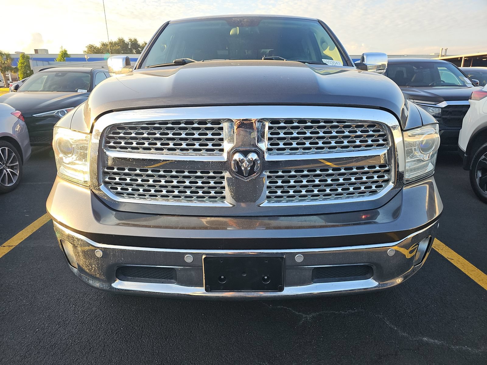 Used 2018 RAM 1500 Laramie w/ Convenience Group AWD/4WD image 2