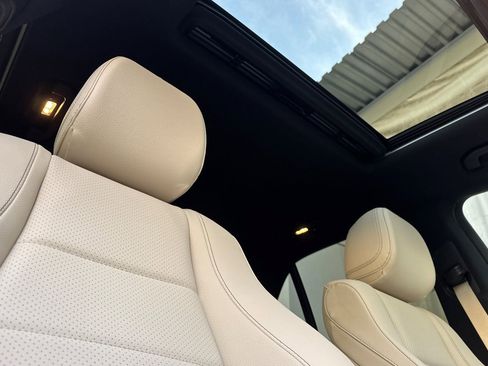 Used 2025 Mercedes-Benz GLE 350 4MATIC image 10