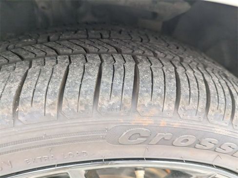 Used 2023 Toyota Camry XSE image 11