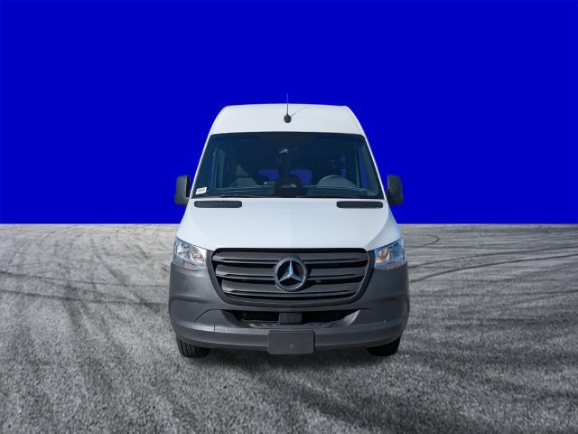 Used 2025 Mercedes-Benz Sprinter 2500 image 9