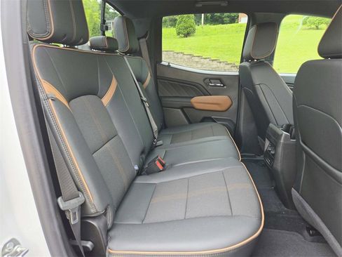 New 2025 GMC Canyon AT4 image 15