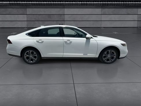 Used 2024 Honda Accord EX-L image 9