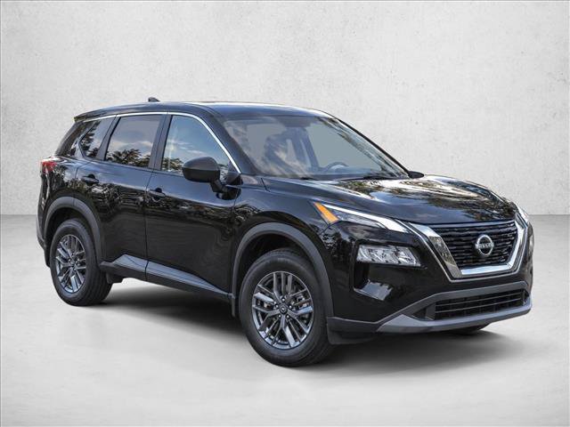 Used 2023 Nissan Rogue S AWD/4WD image 3