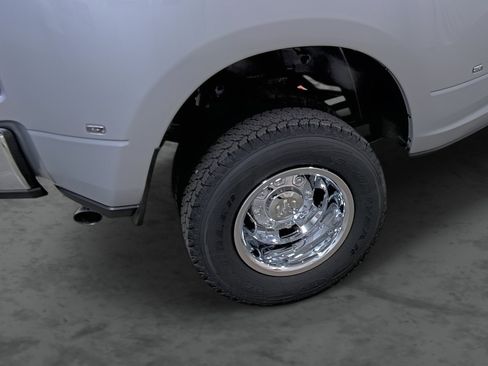 New 2026 RAM 3500 Tradesman AWD/4WD image 12