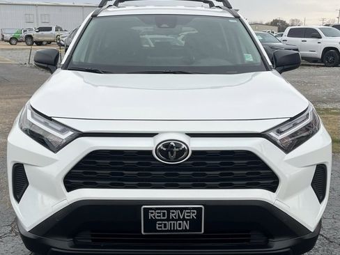 Used 2025 Toyota RAV4 LE image 3