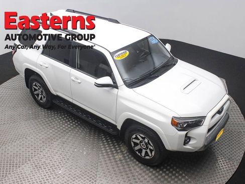 Used 2024 Toyota 4Runner TRD Off-Road Premium image 3