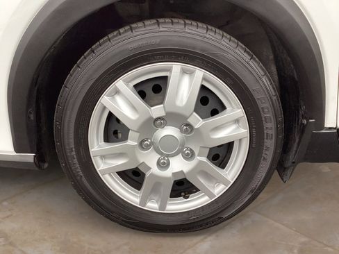 Used 2021 Nissan Kicks S image 29