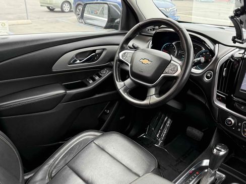 Used 2018 Chevrolet Traverse LT AWD/4WD image 46