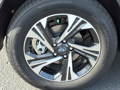 Used 2024 Subaru Crosstrek 2.0i Premium image 11