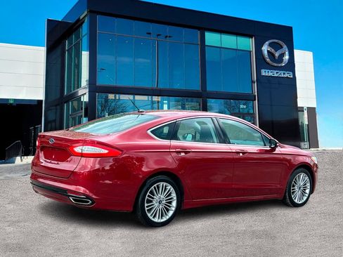 Used 2014 Ford Fusion SE w/ Equipment Group 202A FWD image 2