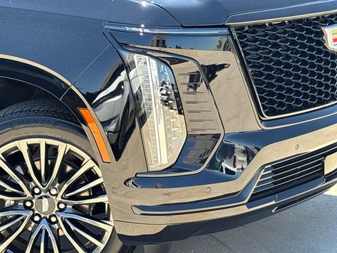 Used 2025 Cadillac Escalade Sport Platinum image 6
