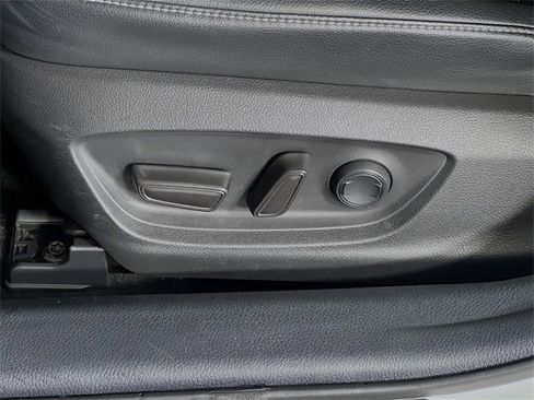 Used 2021 Toyota Camry XSE image 12