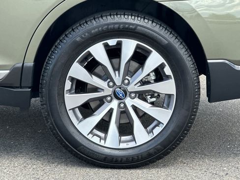 Used 2019 Subaru Outback 2.5i Touring w/ Popular Package #3A AWD/4WD image 32