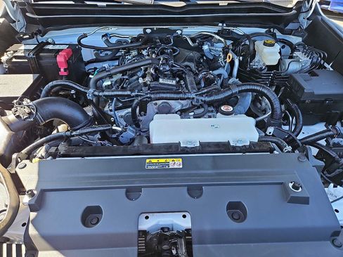 Used 2024 Toyota Tacoma TRD Off-Road w/ TRD Off Road Premium Package AWD/4WD image 31