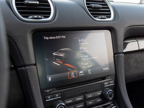 Certified 2024 Porsche 718 Cayman GT4 image 35