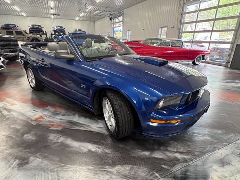 Used 2007 Ford Mustang GT Premium RWD image 5