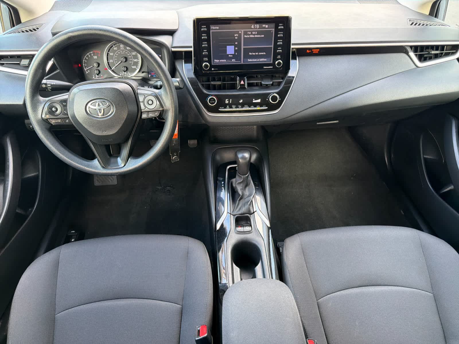 Used 2021 Toyota Corolla LE FWD image 3