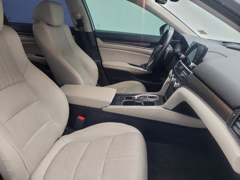 Used 2020 Honda Accord Touring image 21