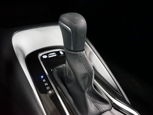 Certified 2025 Toyota Corolla SE image 22