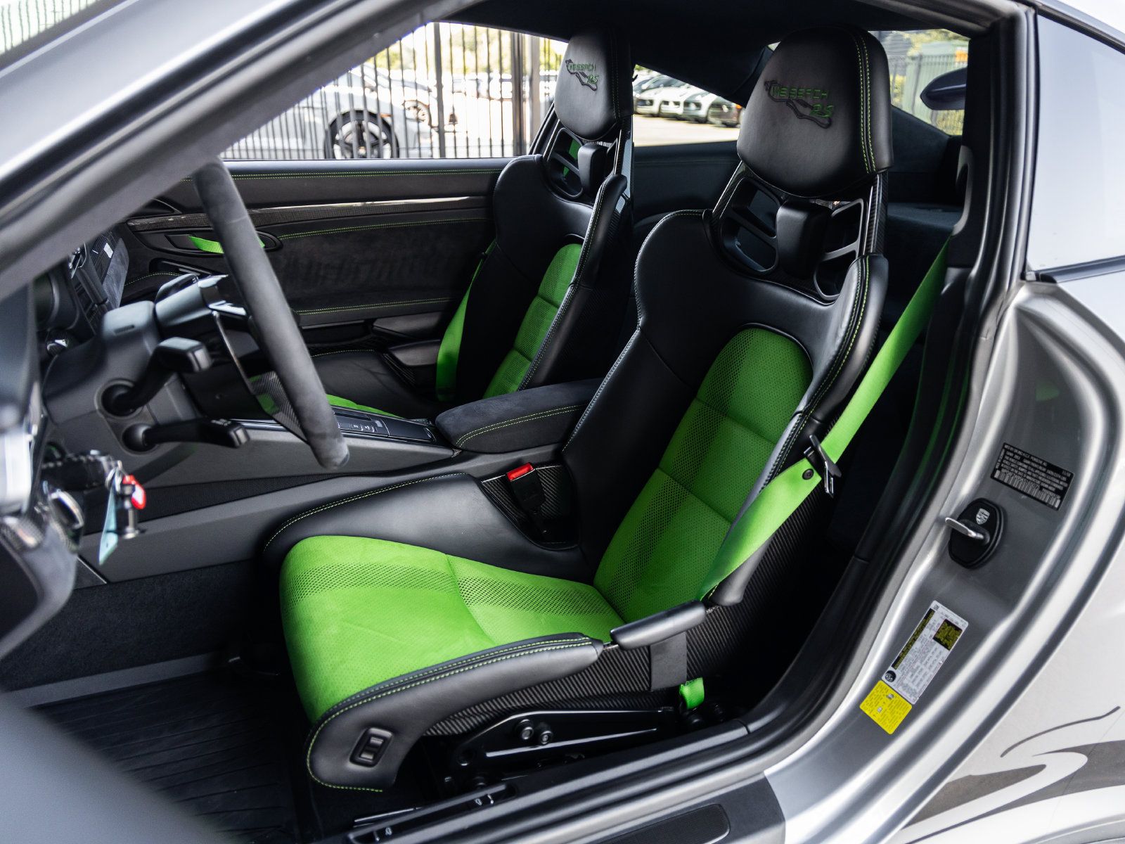 Used 2019 Porsche 911 GT3 RS RWD image 5