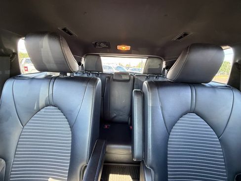 Used 2022 Toyota Highlander XSE AWD/4WD image 27