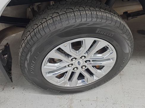 Used 2020 Ford F150 XLT w/ Equipment Group 302A Luxury AWD/4WD image 23