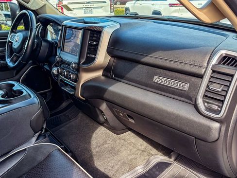 Used 2020 RAM 1500 Laramie w/ Off Road Group AWD/4WD image 37