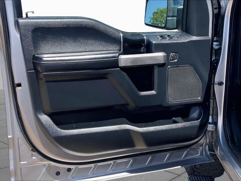 Used 2020 Ford F150 Platinum w/ Equipment Group 701A Luxury AWD/4WD image 22