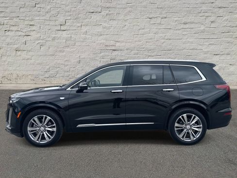 Certified 2025 Cadillac XT6 Premium Luxury image 2