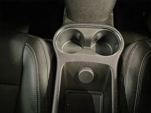 Used 2014 Chevrolet Volt Premium w/ Premium Trim Package FWD image 34
