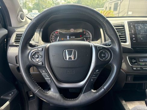 Used 2018 Honda Pilot EX-L image 11