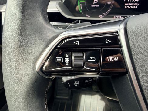 Certified 2024 Audi Q8 e-tron Prestige w/ Prestige Package AWD/4WD image 39